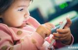南京中心：爱玩手机的孩子更容易发生语言障碍？