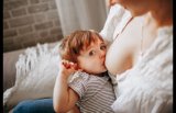 母乳喂养和配方奶喂养的婴儿有什么区别？